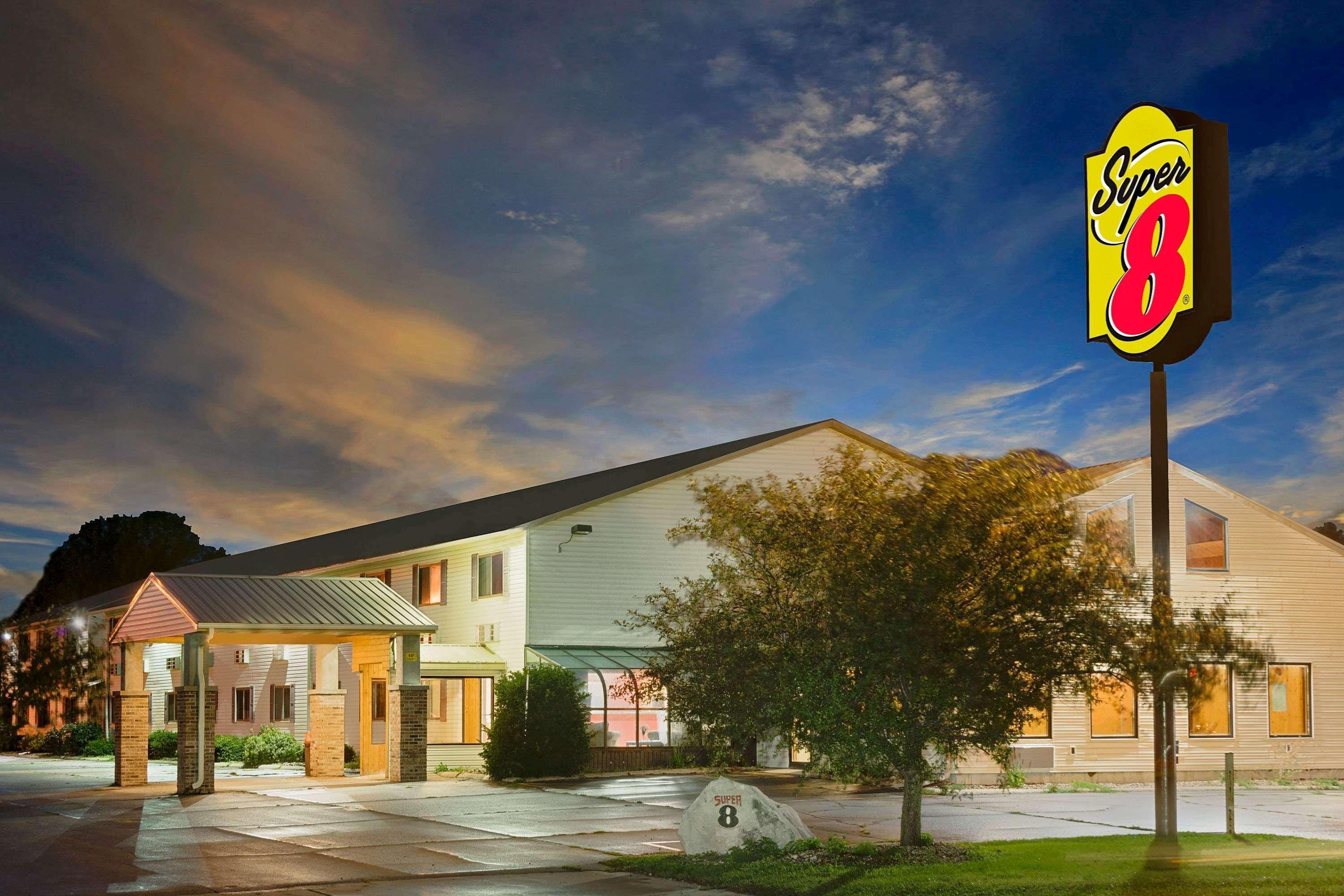 Super 8 By Wyndham Iowa Falls Esterno foto